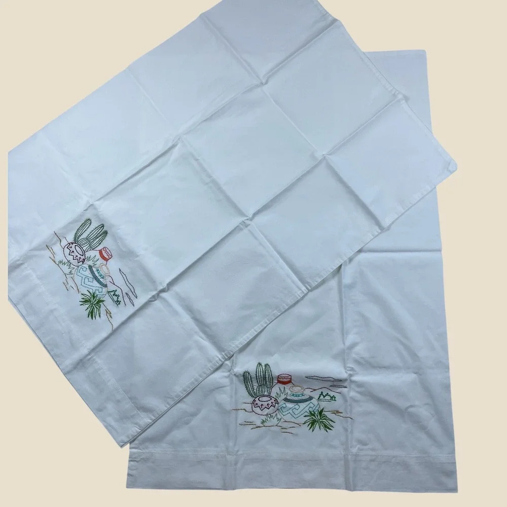 Vintage Southwestern Hand Embroidered Pillowcase Set White Cactus Desert 2pc